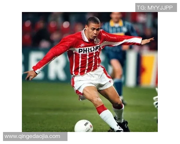 足球明星利马精彩瞬间照片分享展现其独特魅力与风采